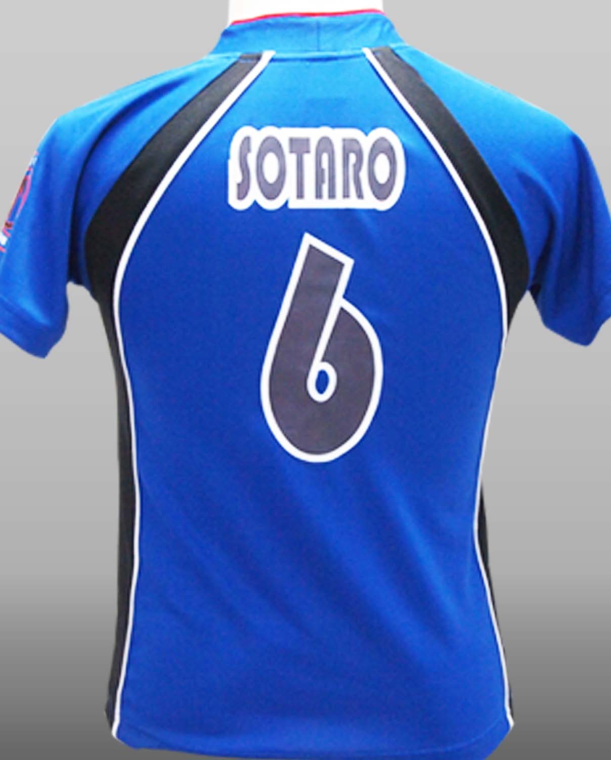 05. V-Neck T-Shirts